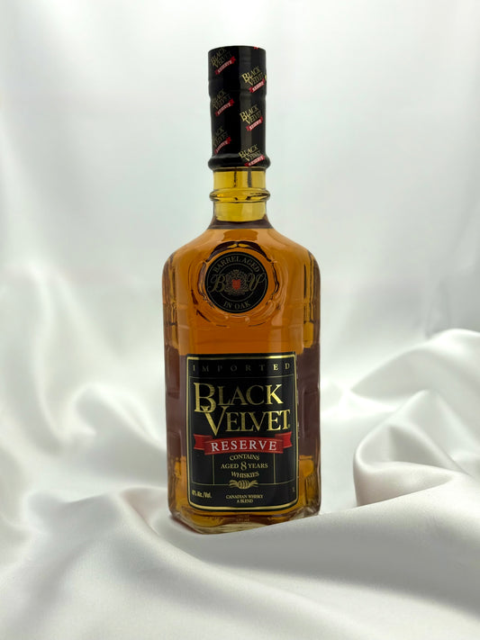 Black Velvet 8 Years - Canadian blended Whisky - Sydjysk vin -