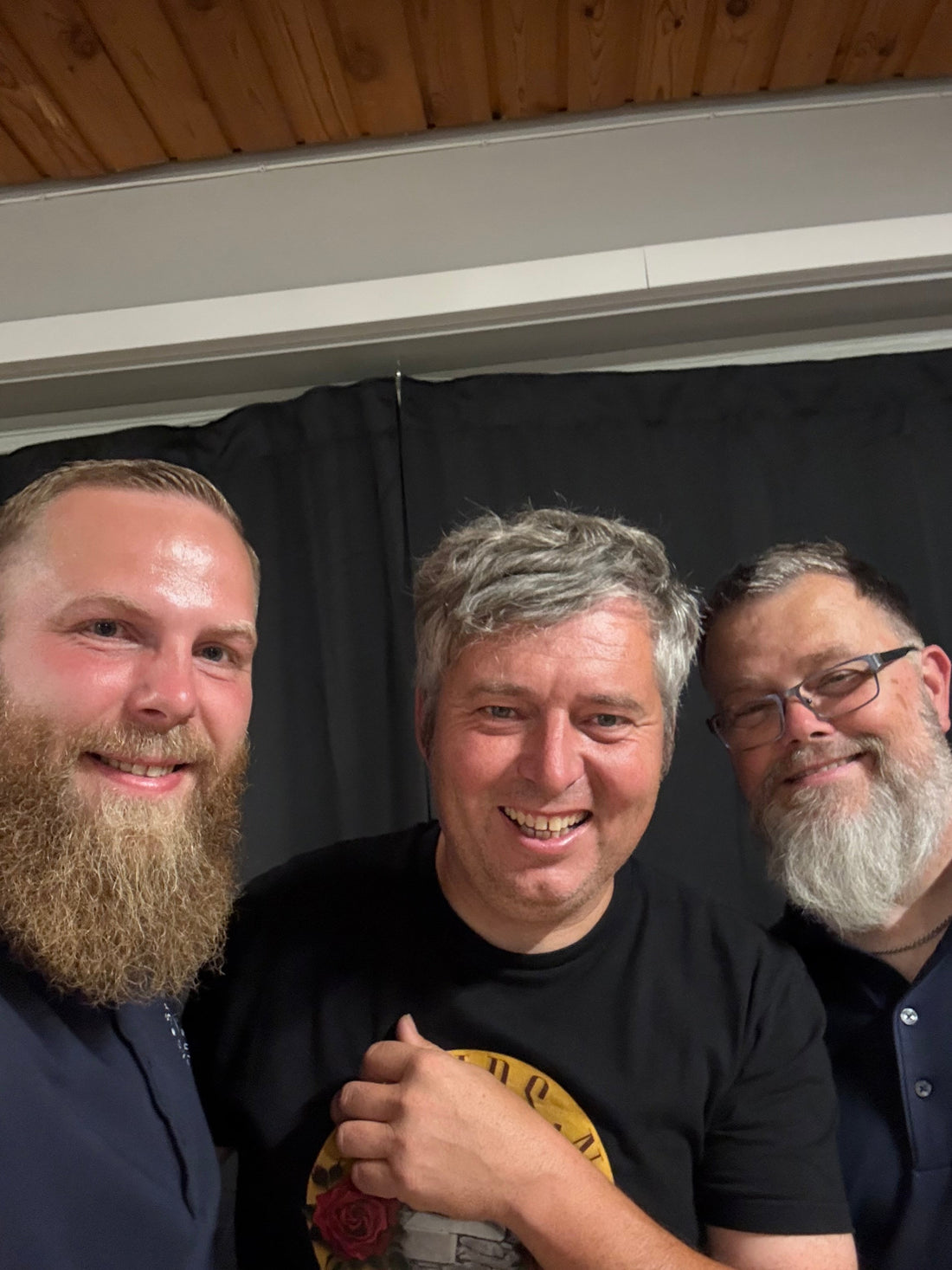 Mosel on Tour: Stairs N Roses hos os 7/8/2025 - Sydjysk vin