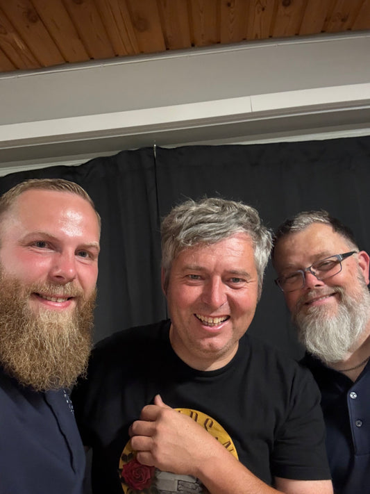 Mosel on Tour: Stairs N Roses hos os 7/8/2025 - Sydjysk vin